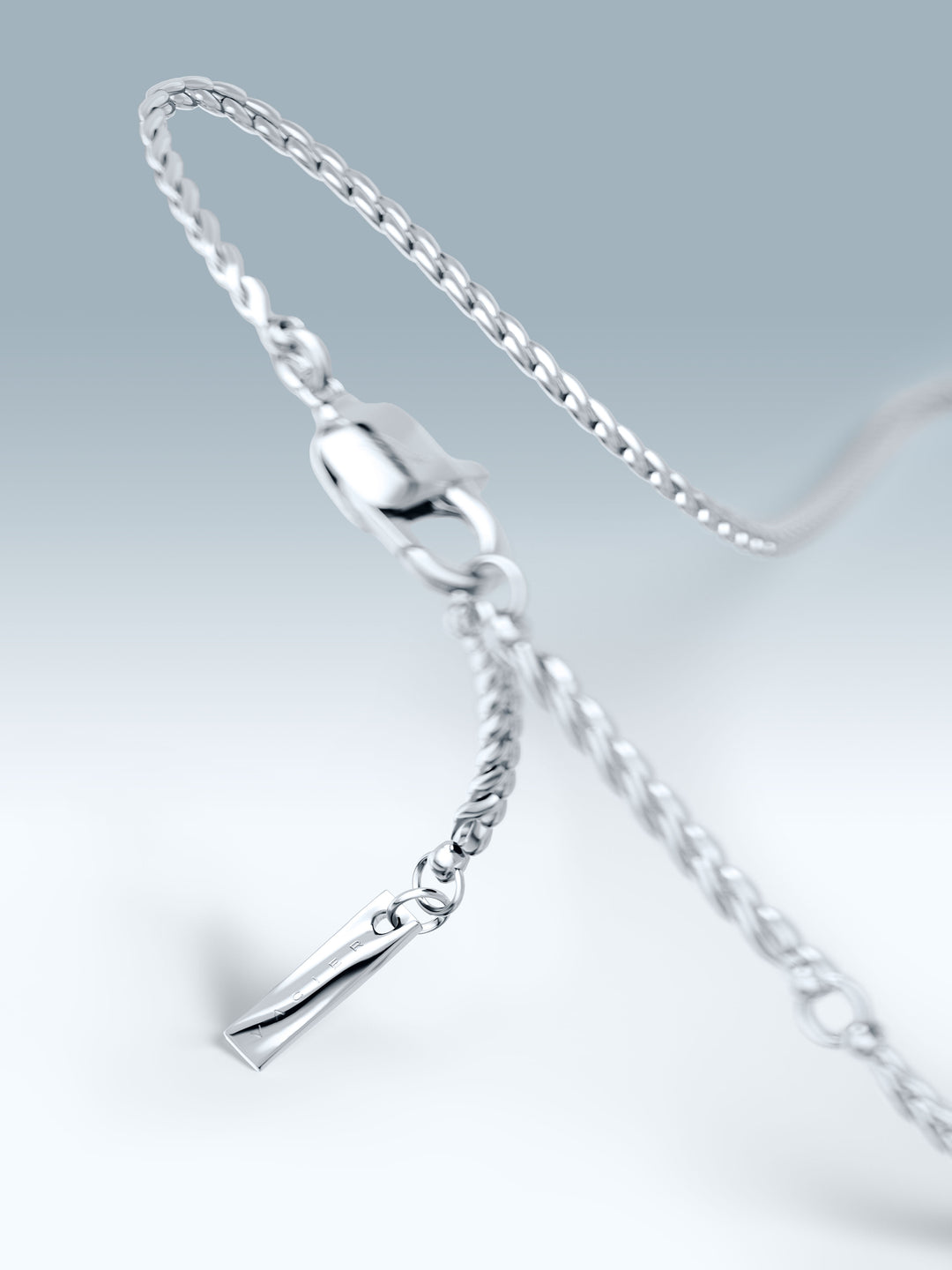 編み込みチェーンブレスレット