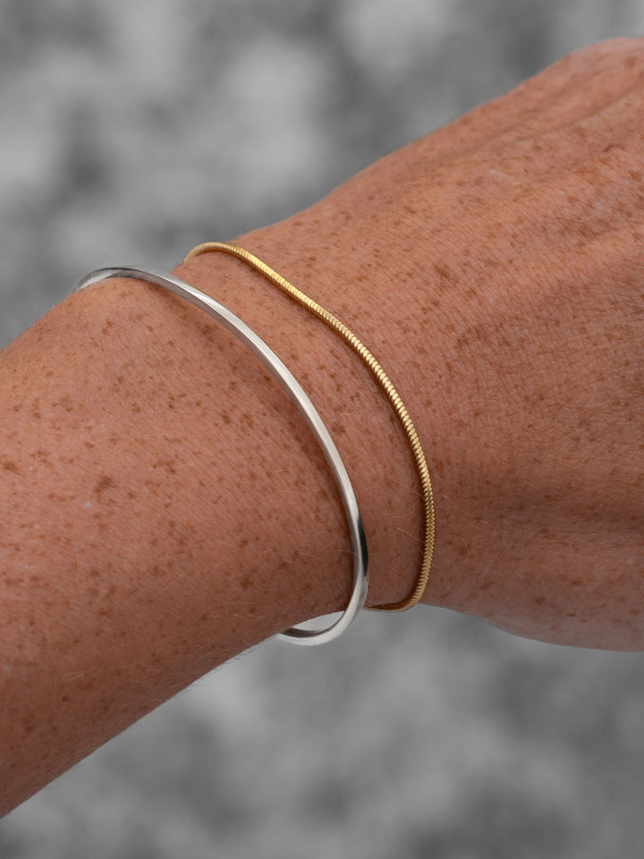 LINEAR CUFF