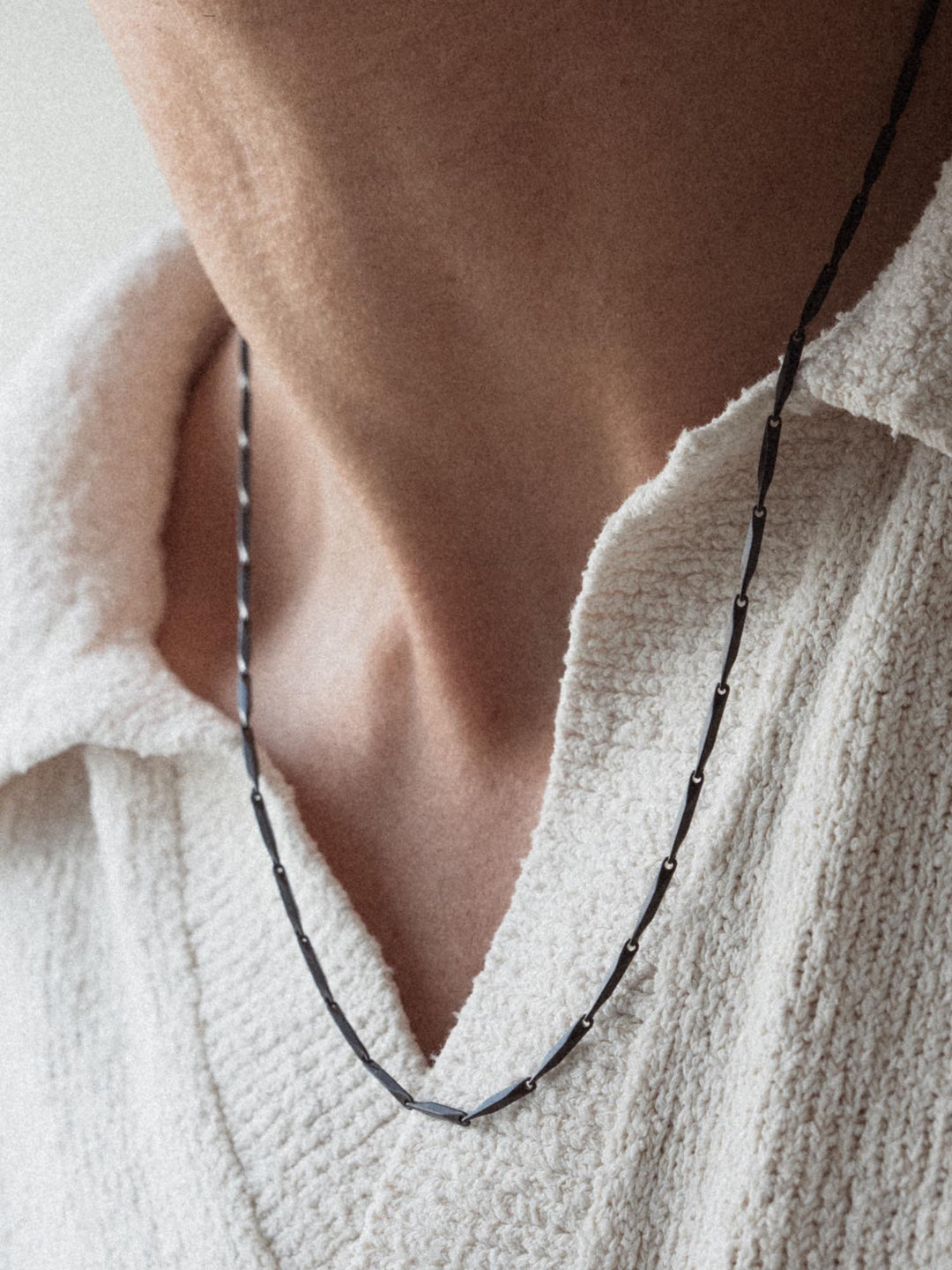 قلادة سلسلة خطّيّة