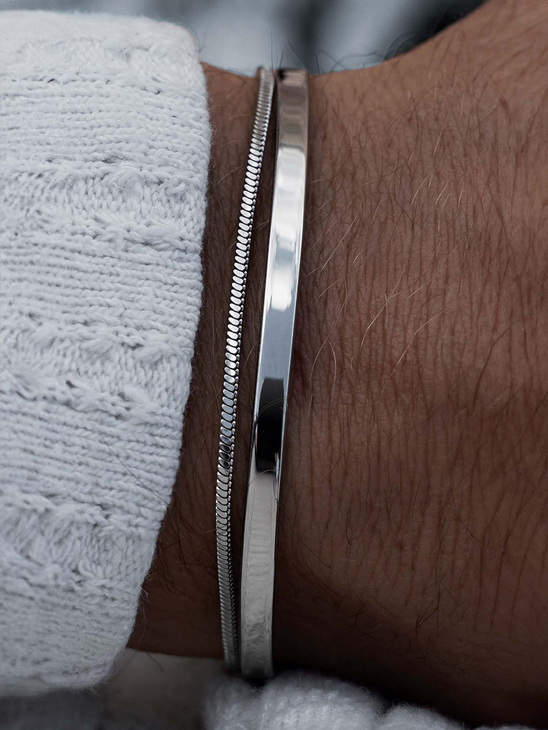 MINIMAL ARMBAND IN EINHEITSGRÖSSE