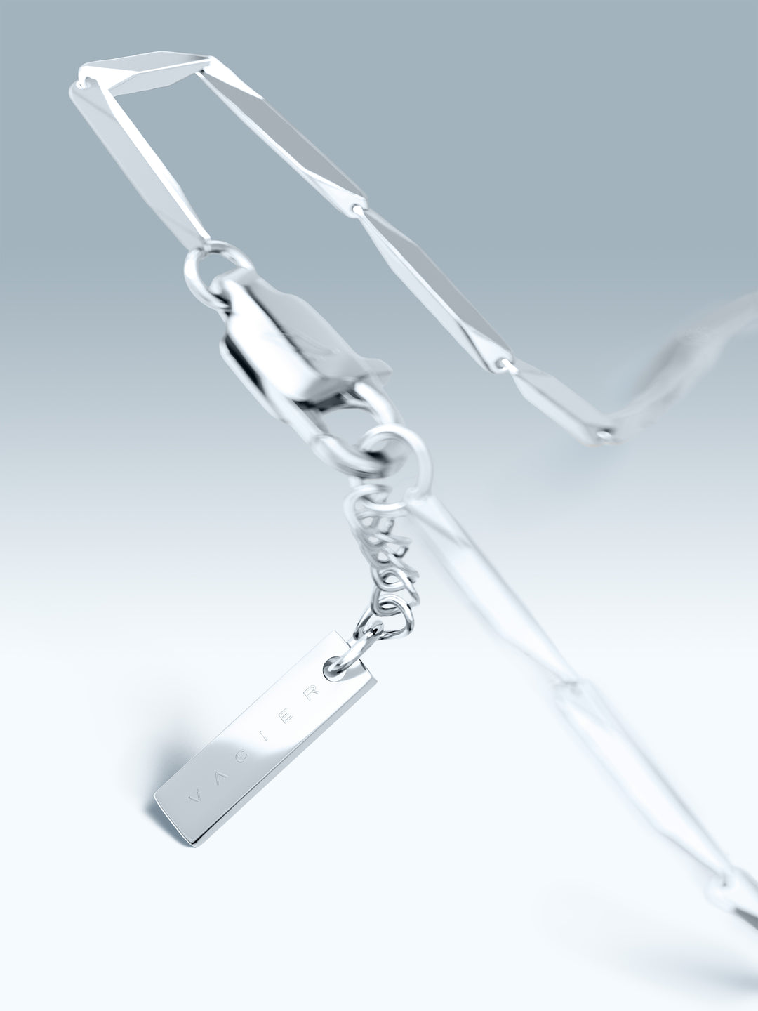 LINEAR CHAIN BRACELET