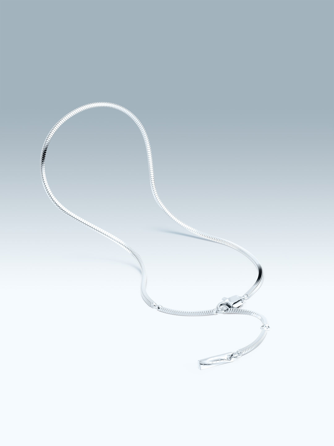 سوار بتصميم سلسلة مربعة