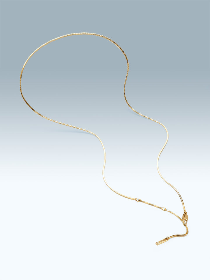 عقد بتصميم سلسلة مربعة