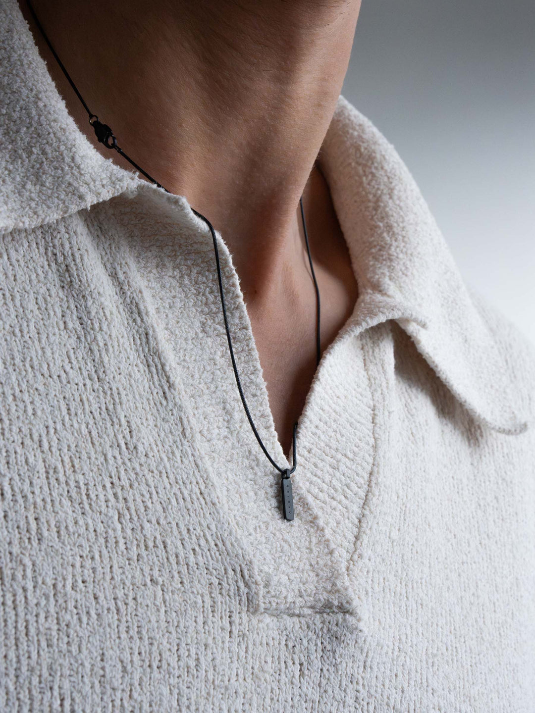 SQUARE PENDANT NECKLACE