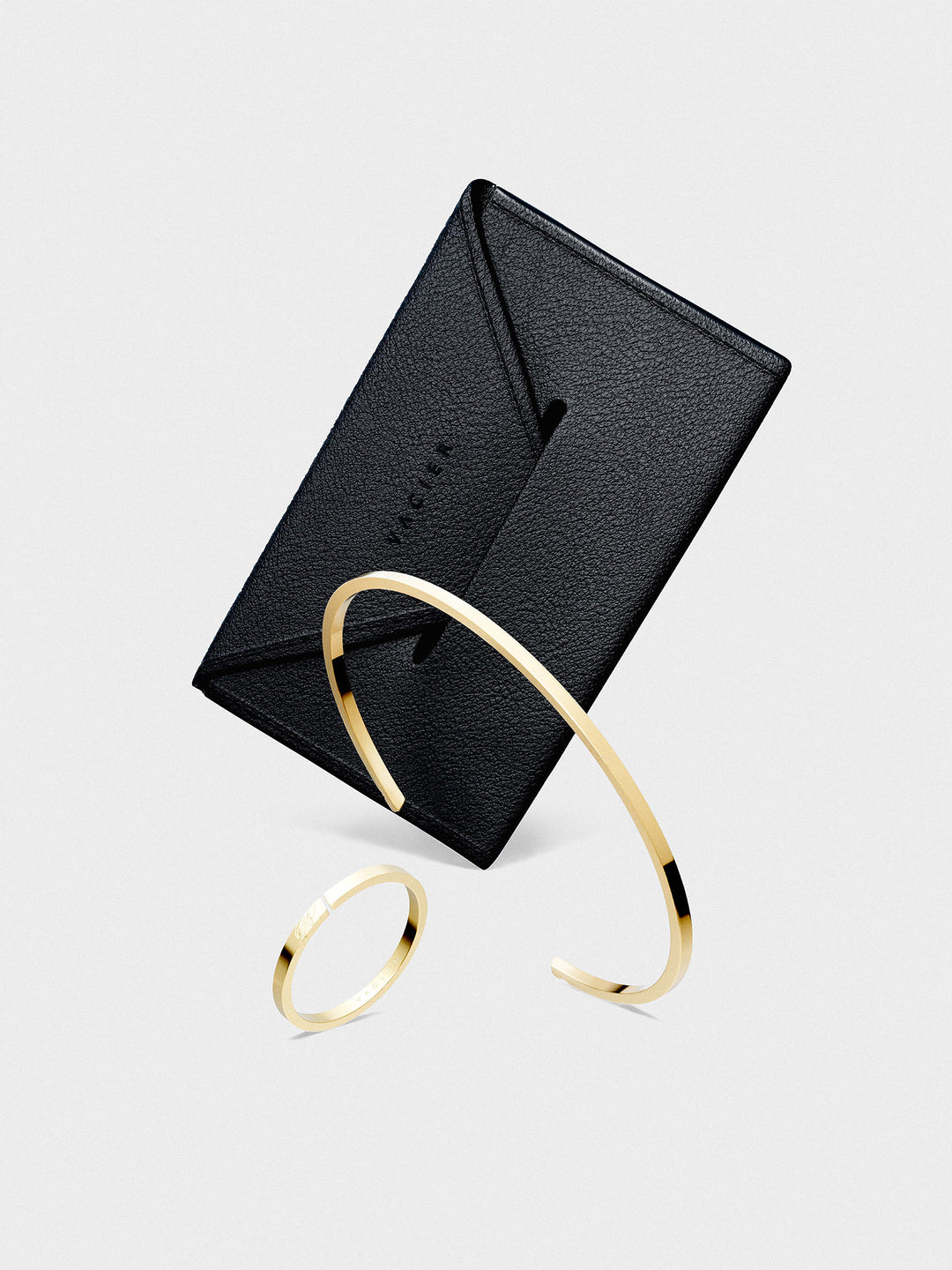 مجموعة قابلة للتكديس بمقاس واحد