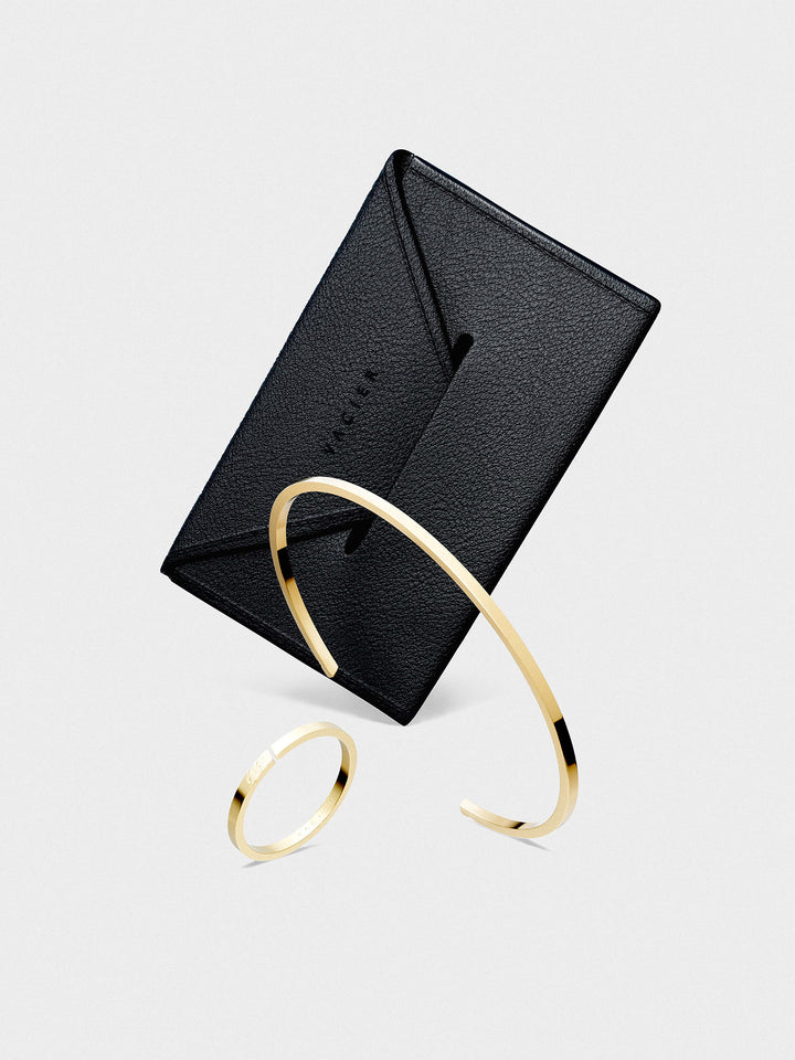 مجموعة قابلة للتكديس بمقاس واحد