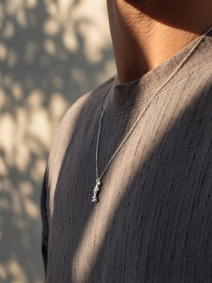 Non-Violence x 바시어 남성 체인 목걸이