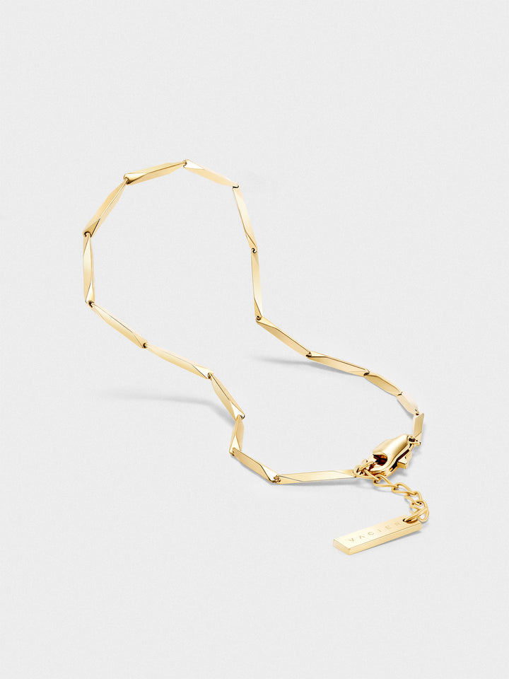 LINEAR CHAIN BRACELET