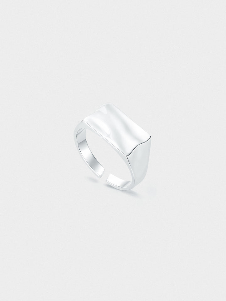 BAGUE SIGNET RIPPLE EN ARGENT