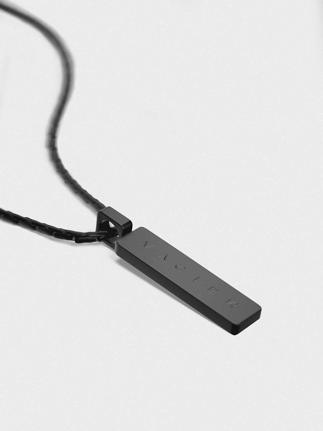 COLLIER FIL AVEC PENDENTIF 