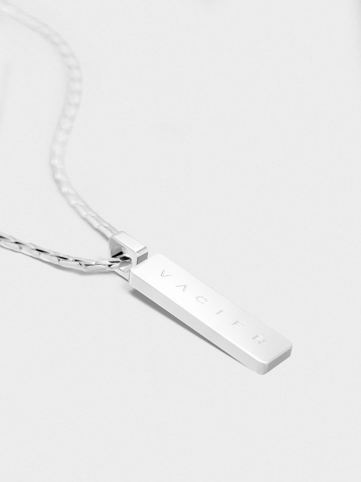 COLLIER FIL AVEC PENDENTIF 