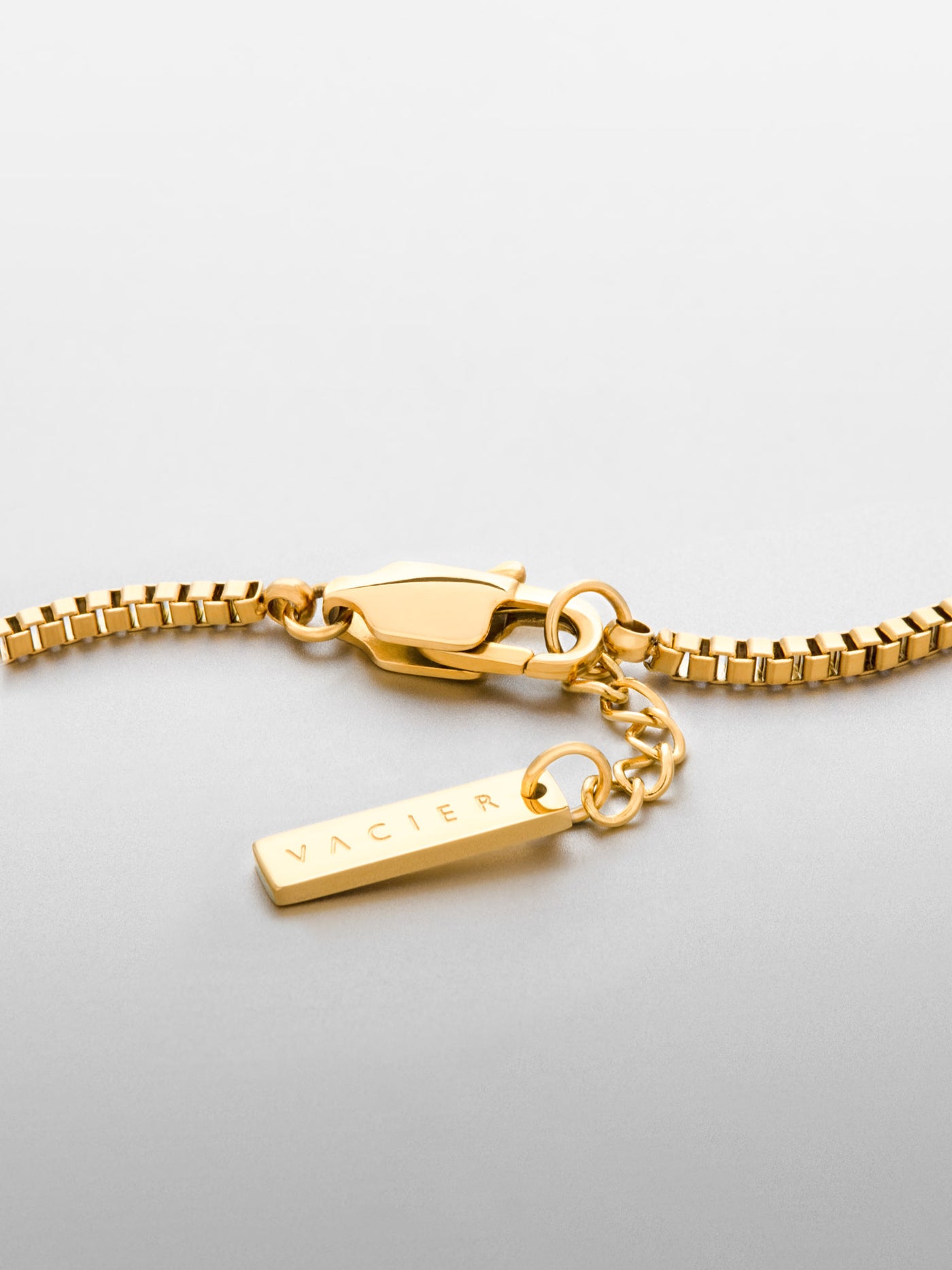 Endearing Links Gold Name Bracelet2